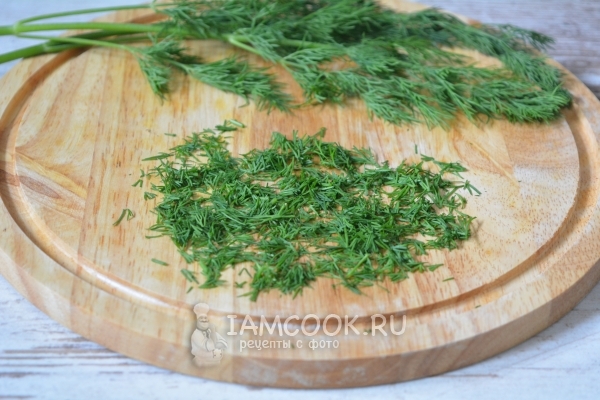 Порезать укроп