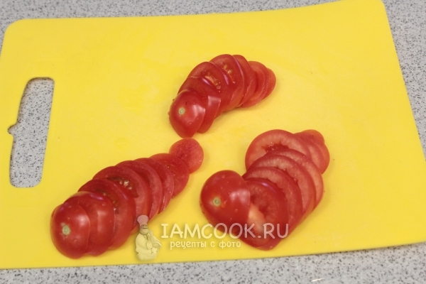 Порезать помидоры