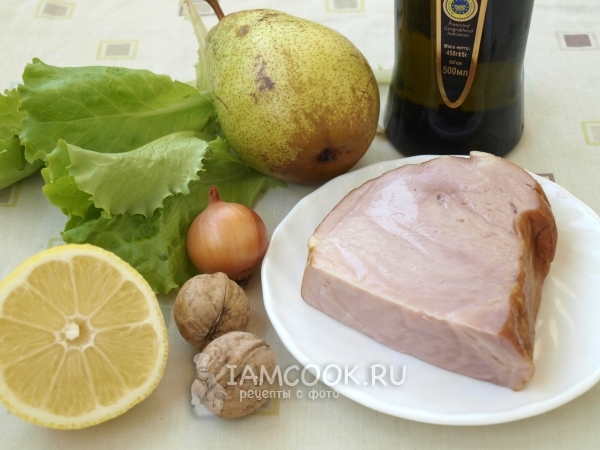 Ингредиенты для салата с ветчиной и грушей