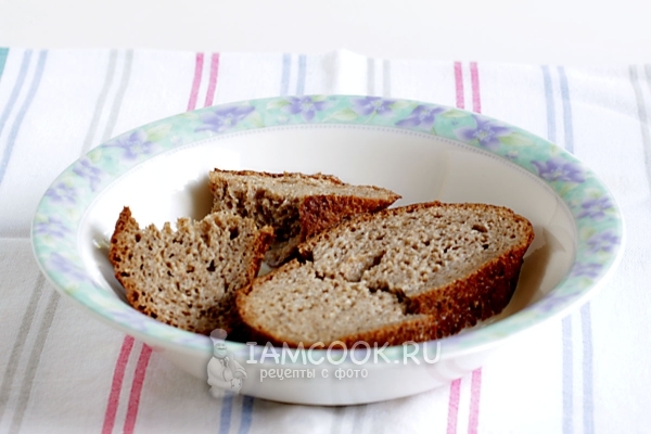 Положить хлеб в молоко