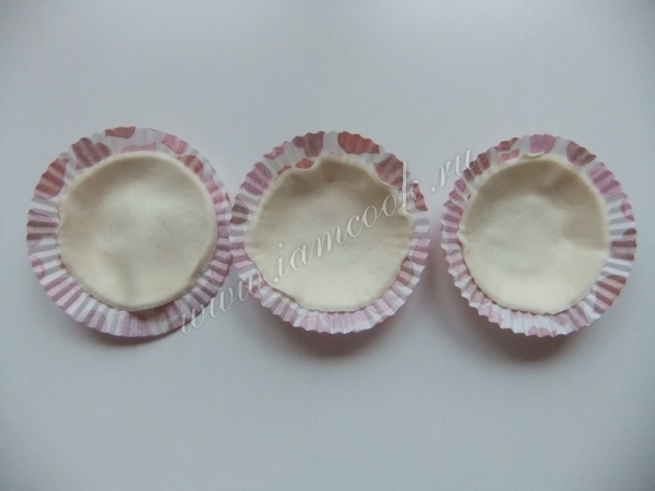 Тесто в формочках