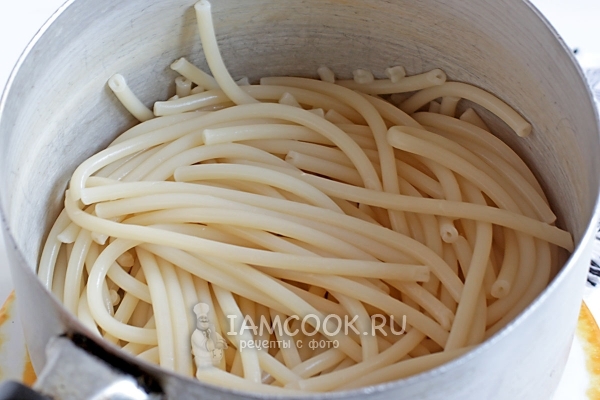 Отварить макароны