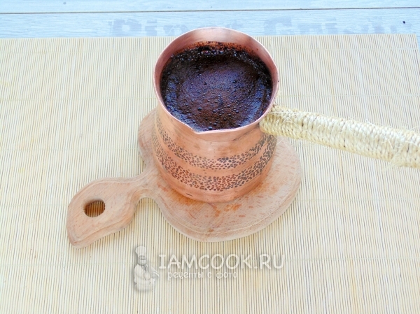 Завариваем кофе в турке