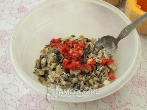 Смешать все компоненты начинки