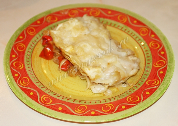 Постная лазанья на тарелке