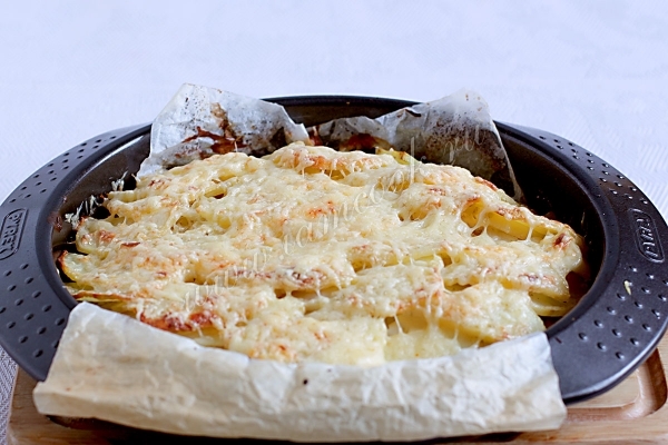 запечь горбушу с картофелем и сыром