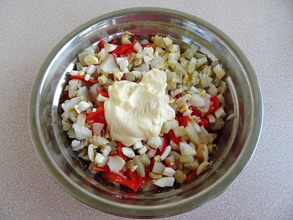 Заправка рыбного салата из минтая