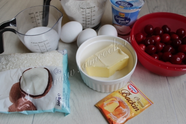 Пирог вишневый шик