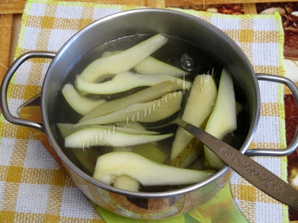 Варим грушевый компот