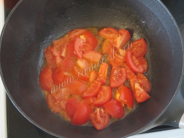 Тушение помидоров