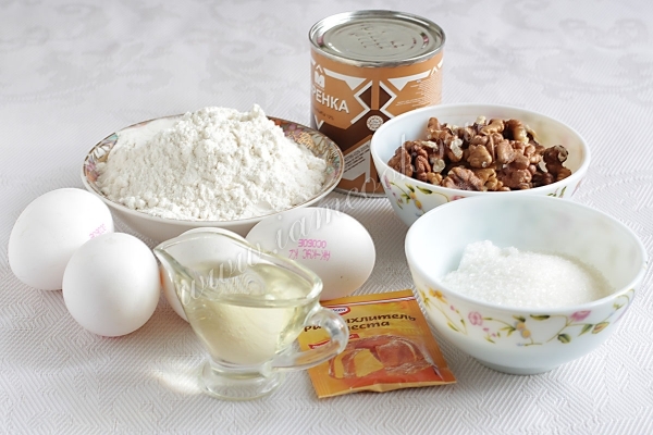 Ингредиенты для пирога с орехами на сгущенке