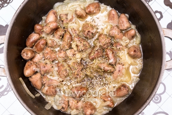 Рецепт тушеных куриных сердечек