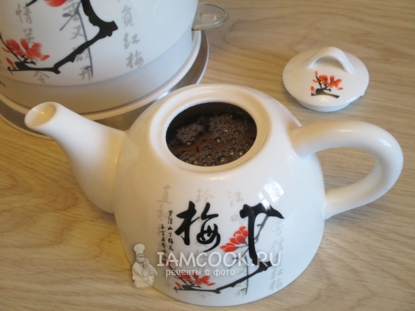 Влить горячую воду