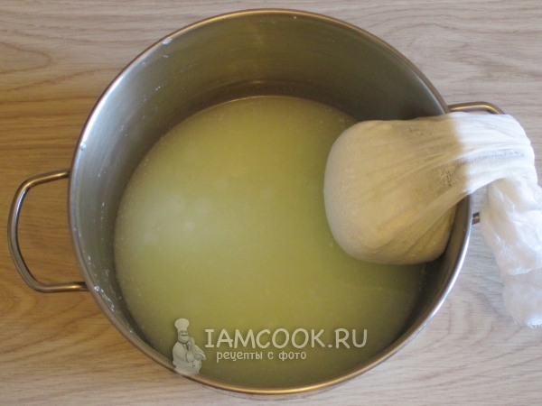 Дать стечь сыворотке