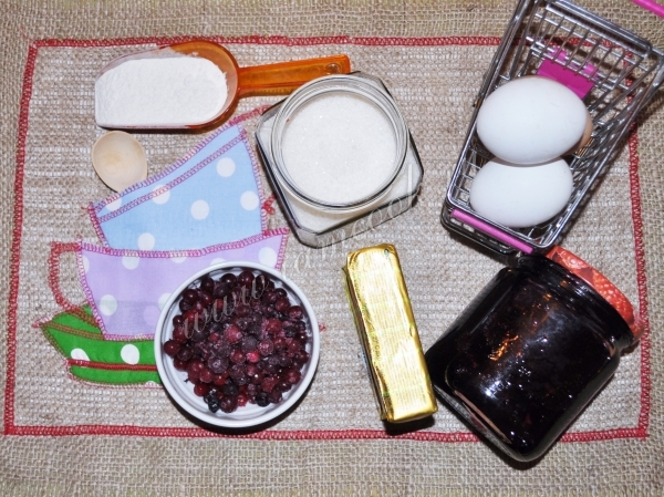 Ингредиенты для тертого печенья по-французски