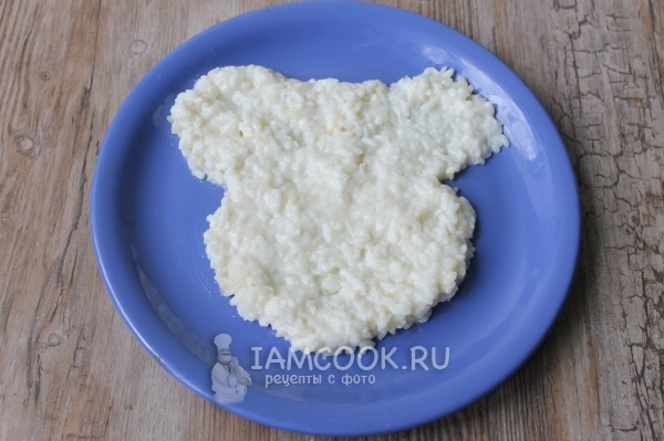 Выложить слой риса