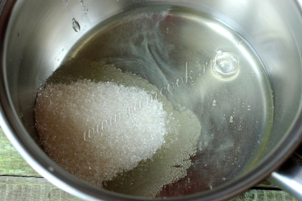 Сахар с водой