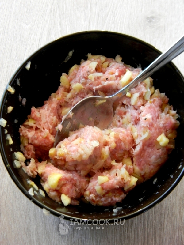 Размешать фарш