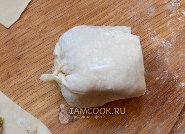 Соединить края теста