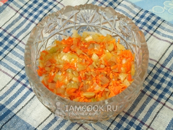 Обжарка из лука и моркови