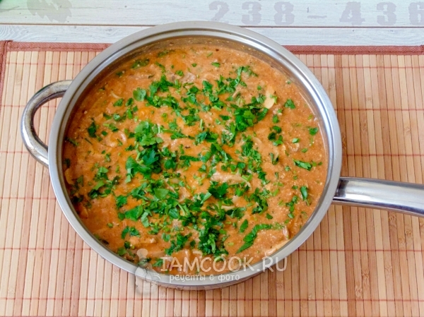 Посыпать зеленью