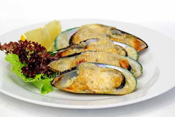 Мидии с сыром в духовке