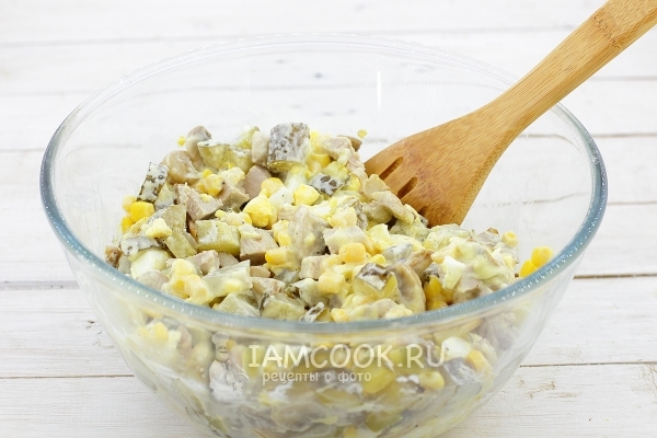 Рецепт салата с мясом и грибами