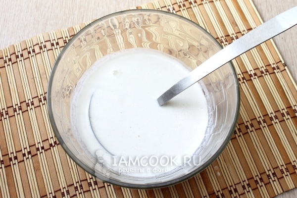 Замесить тесто на блины