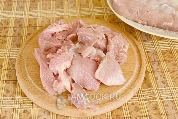Порезать мясо