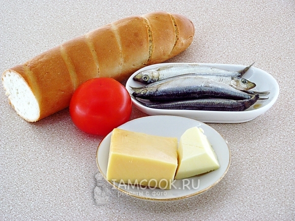 Ингредиенты для тартинок с помидорами и килькой