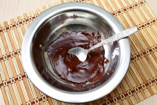 Растопить шоколад