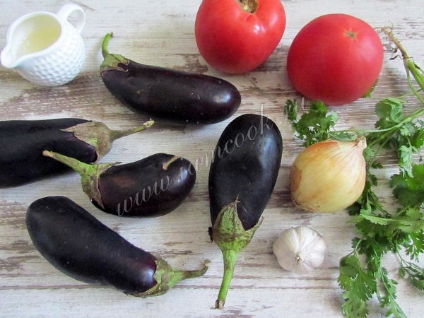 Ингредиенты для баклажанов в томате