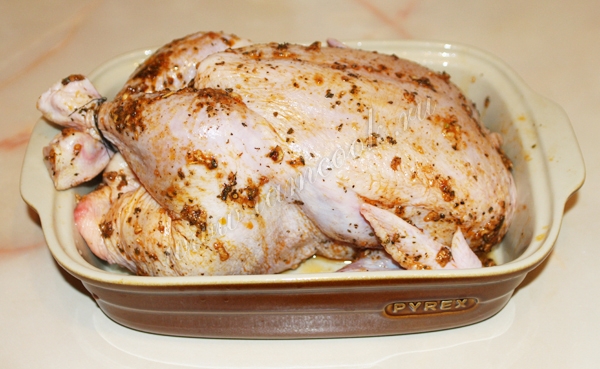 Курица в форме для запекания
