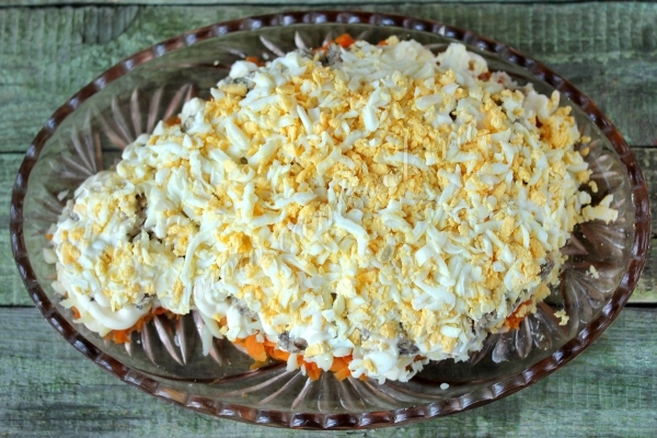 Выложить яйцо