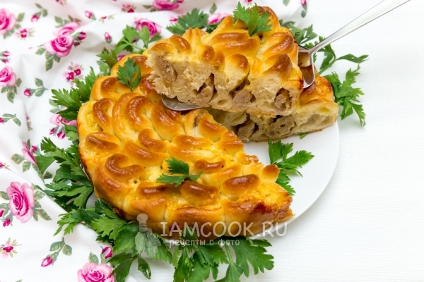 Срез пирога с мясом Хризантема