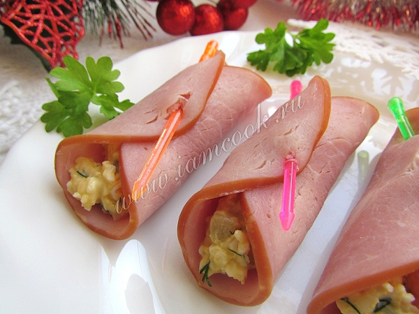 Готовим рудетики из ветчины с огурцом