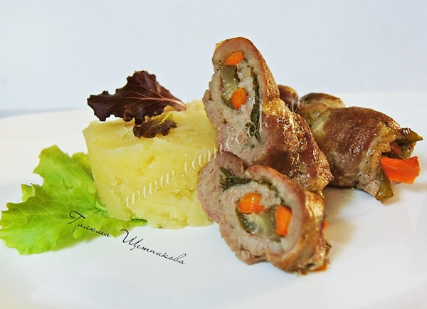 Свиные рулетики