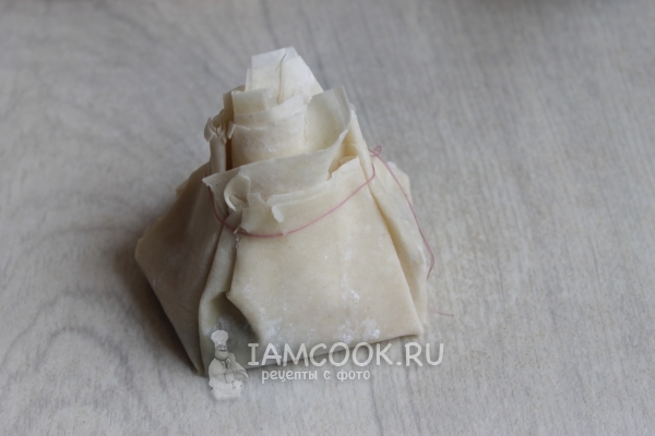 Обвязать ниткой