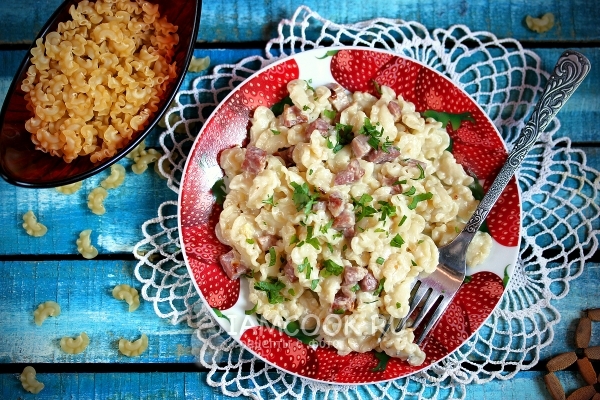 Фото макарон с ветчиной