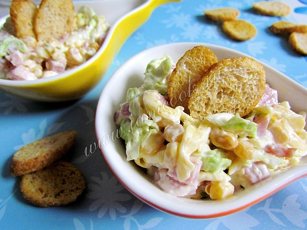 Салат из пекинской капусты с ветчиной