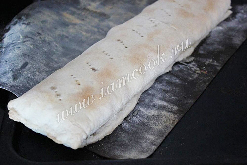 Готовим яблочный штрудель из слоеного теста