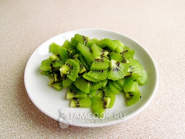 Нарезать киви