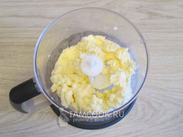 Измельченное сливочное масло с сахаром