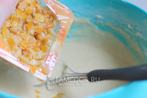 Положить цукаты