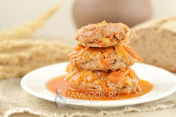 Рецепт мясных биточков с подливкой