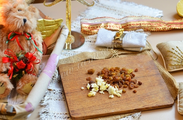 Чеснок и изюм