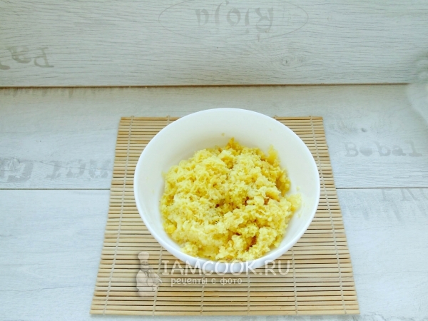 Потереть картофель