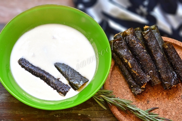 Обмакнуть корюшку в кляр