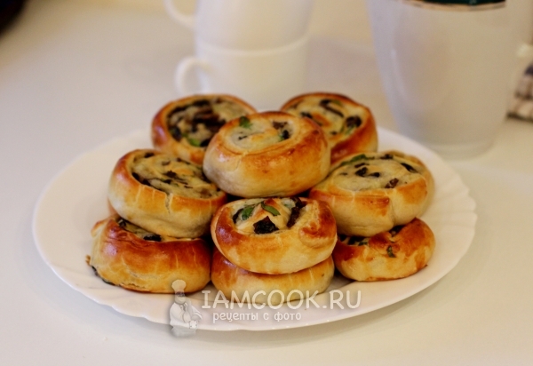 рецепт слоеных булочек с картофелем и грибами