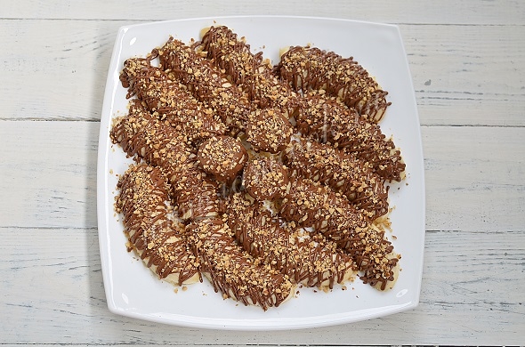 Десерт - бананы  шоколаде